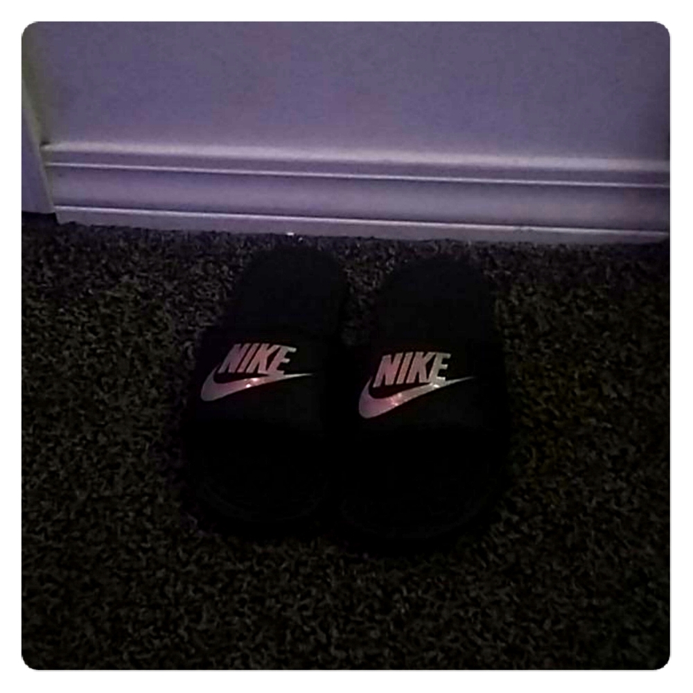 Black Nike slip on shoes